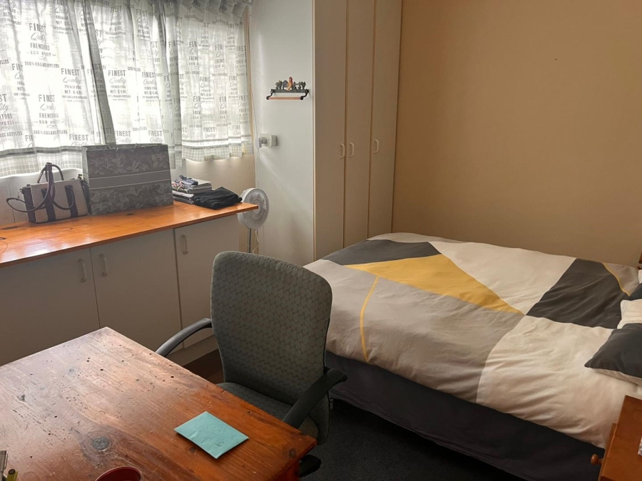 To Let 1 Bedroom Property for Rent in Summerstrand Eastern Cape
